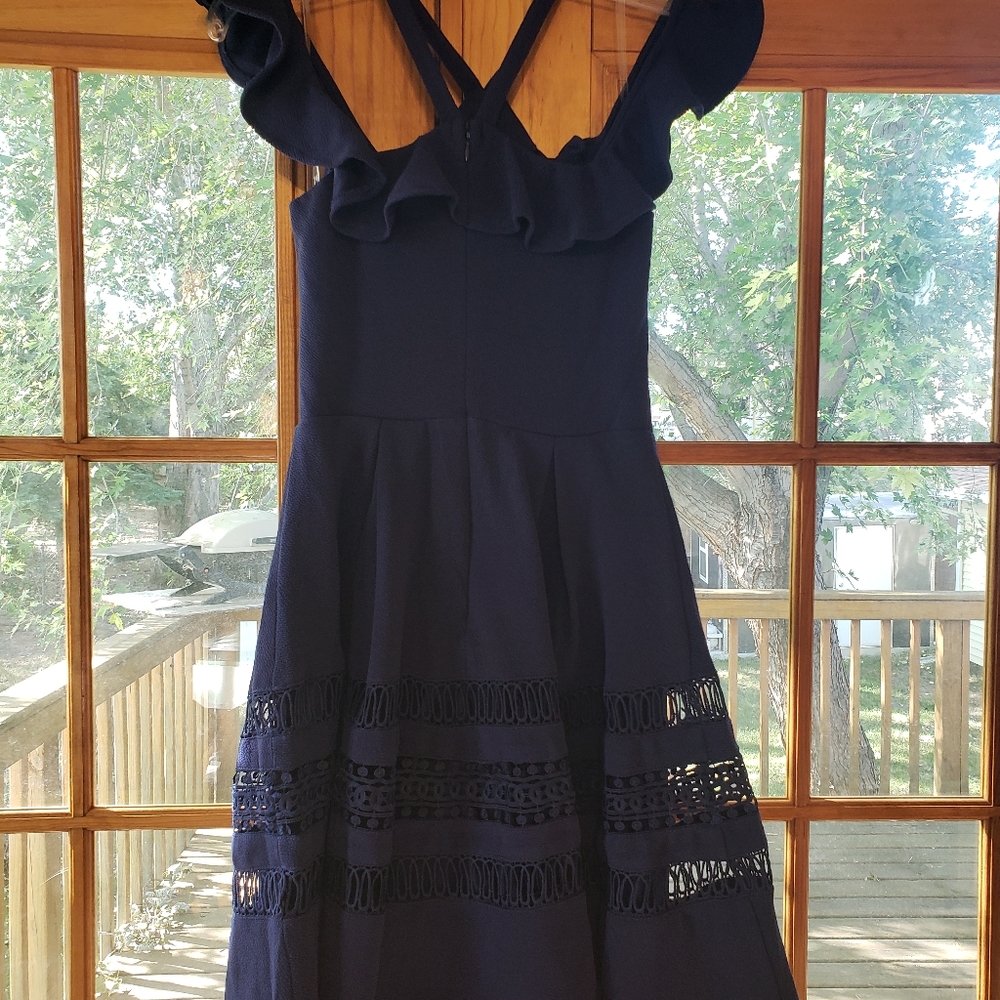 Dress - Picture 2 of 4
